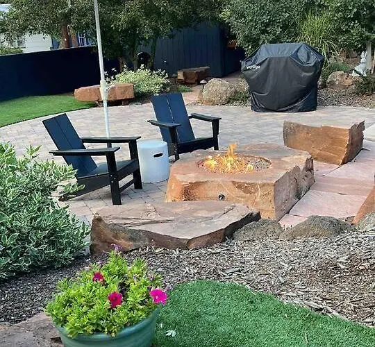 Adorable Tiny House Near Grand Canyon, Fire Pit And Walk To Town Apartment *